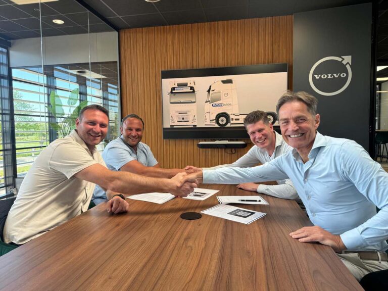 RUTOM Cargo bestelt 101 Volvo FH Aero 460 4×2-trekkers na uitgebreide test
