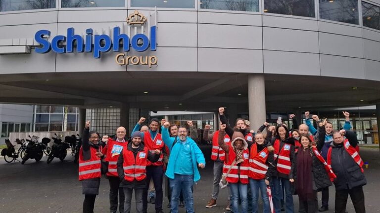 FNV opent meldpunt voor Schipholbeveiligers na overstap naar nieuwe werkgever