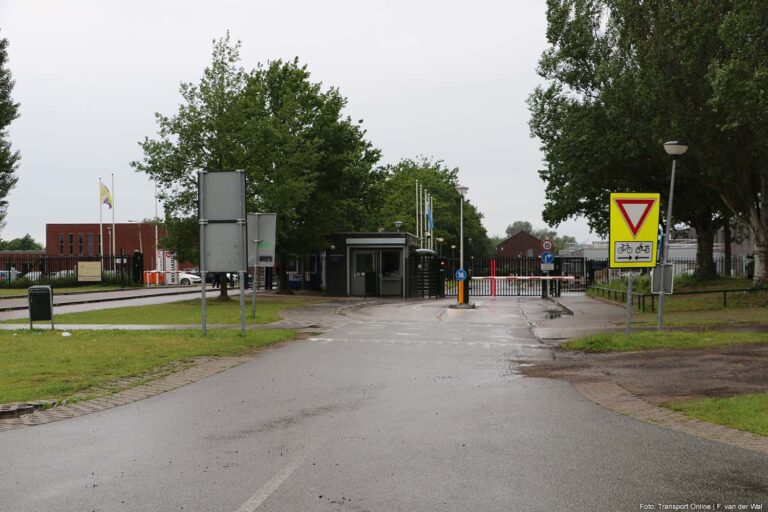 Minister: wachtende asielzoekers Ter Apel opgevangen in pand