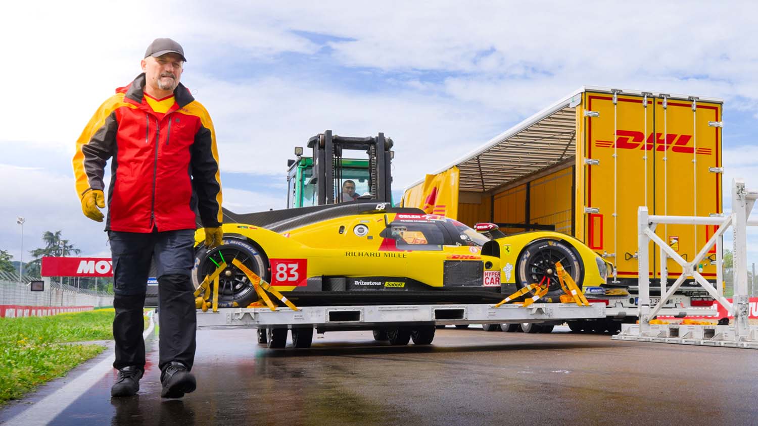 DHL WEC