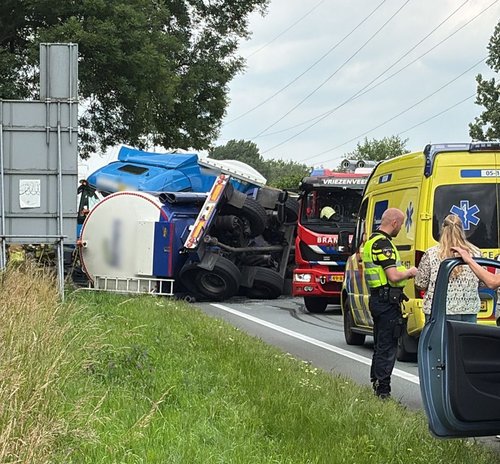 Ernstig ongeval met drie vrachtwagens op N36