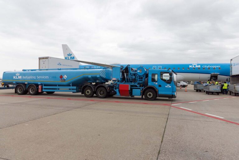 KLM voert eerste passagiersvlucht naar Duitsland uit met synthetische kerosine