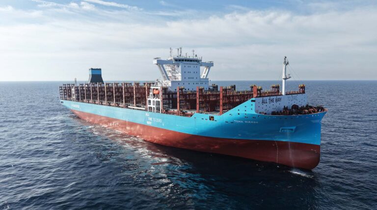 Maersk neemt methanolgeschikt containerschip Tema Mærsk in ontvangst