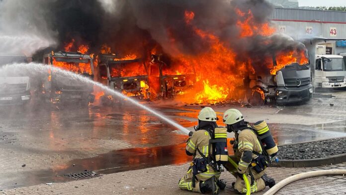 Vrachtwagenbrand Lehrte