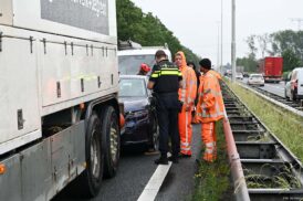 Vrachtwagenchauffeurs voorkomen ongeval op A58