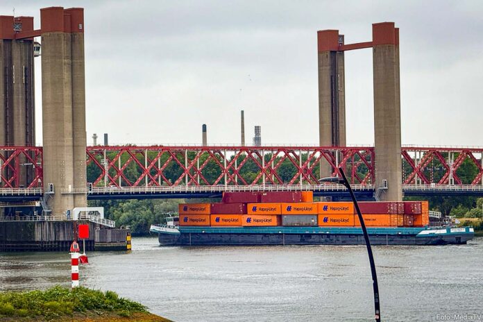 Aanvaring containerschip