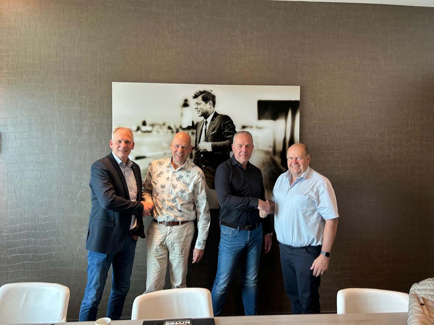 Eikelenboom Groep neemt reinigingslocatie van Wemmers Tankcleaning in Zaandam over