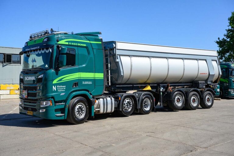 Nieboer Transport vernieuwt wagenpark met zeven nieuwe Scania Super-trucks