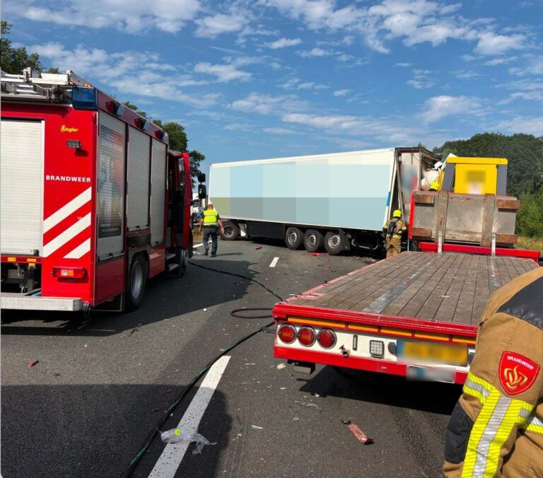 19-jarige vrachtwagenchauffeur uit Gorinchem omgekomen bij ongeval met drie vrachtwagens op A17