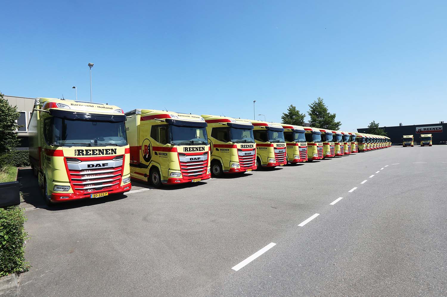 Van Reenen breidt wagenpark uit met nieuwe DAF-trucks, waaronder drie elektrische XD’s