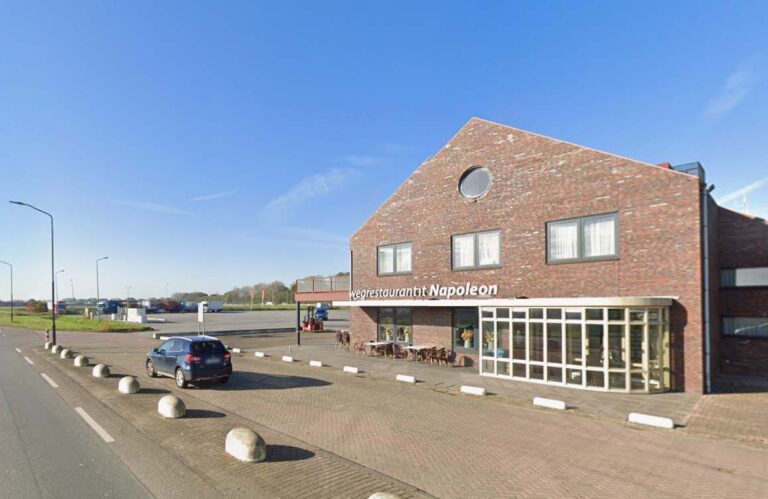 Rustiger bij wegrestaurant Napoleon door vrachtwagenverbod Merwedebrug