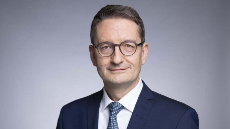 Duitsland opent eerste digitale weeg- en controlelocatie voor vrachtwagens langs A4