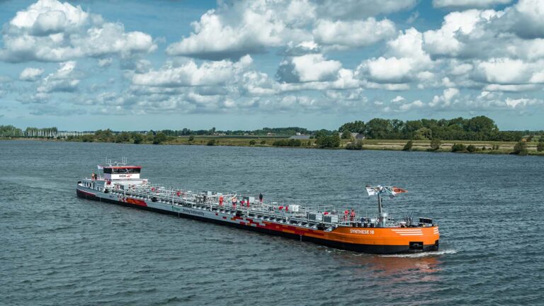HGK wil 1.000 nieuwe binnenvaartschepen die ook bij extreem laag water kunnen blijven varen