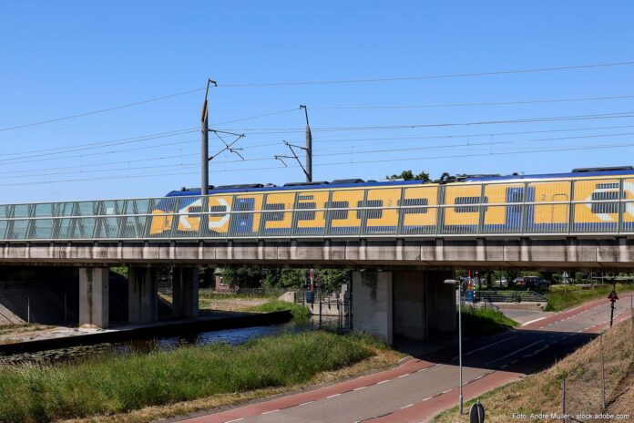 HSL