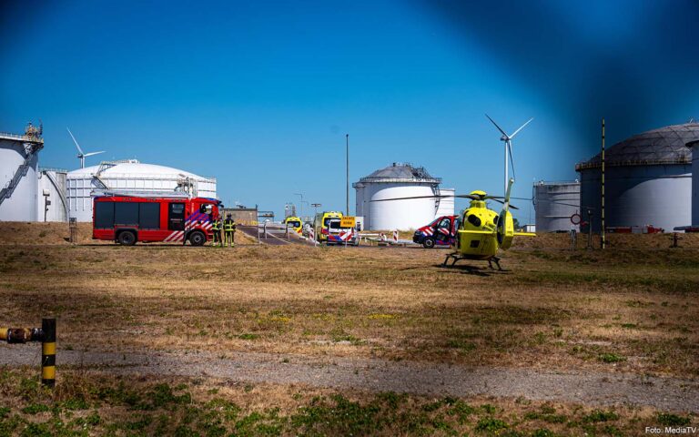 Dode en meerdere gewonden bij ernstig incident op tankterminal in Rotterdam-Europoort [+foto’s]