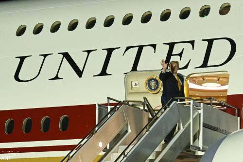 WaPo: Trump nam geheime vlucht uit Turkije na Iraanse dreiging