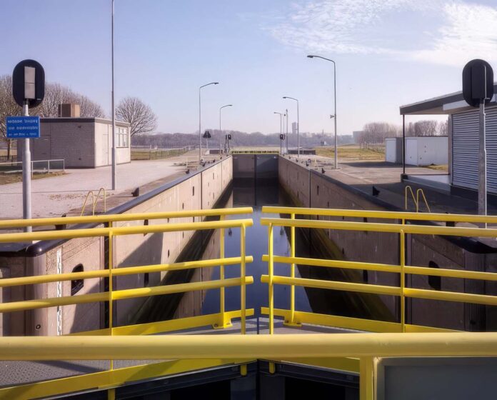 Voornse Sluis