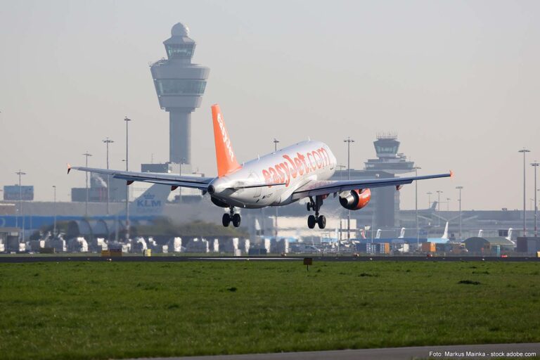 easyJet opnieuw in de fout met vervuilende hulpmotor op Schiphol, ILT legt dwangsom op