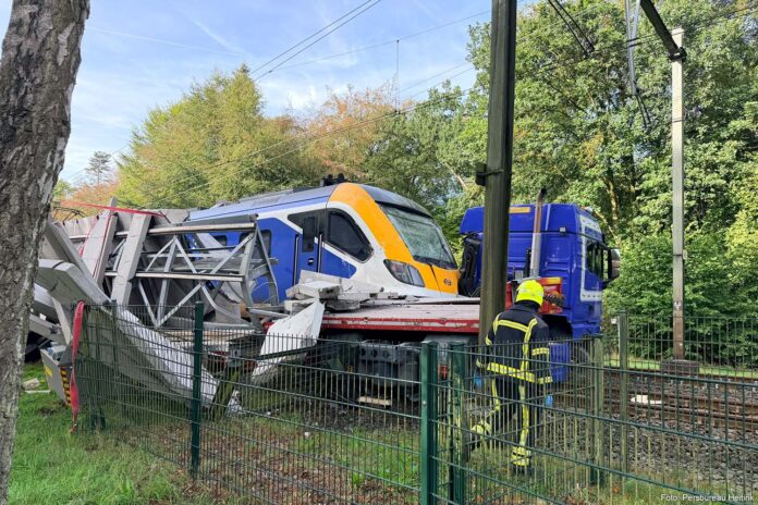 Aanrijding vrachtwagen trein, Ermelo