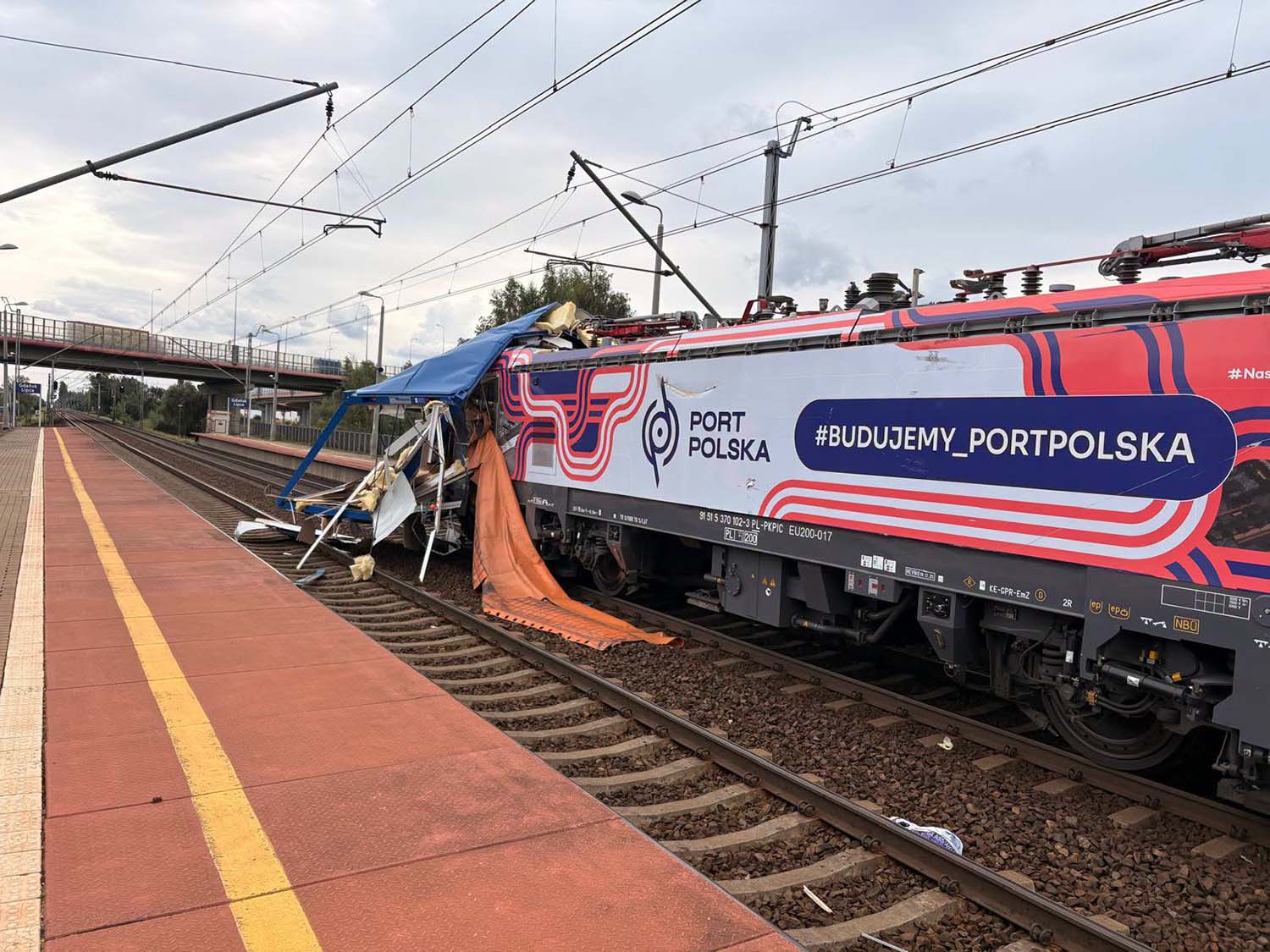 Aanrijding vrachtwagen trein Gdansk