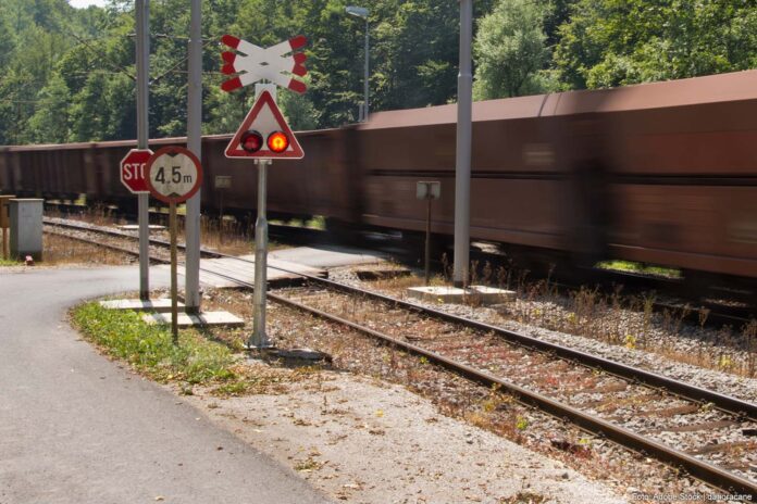 Goederentrein Overweg