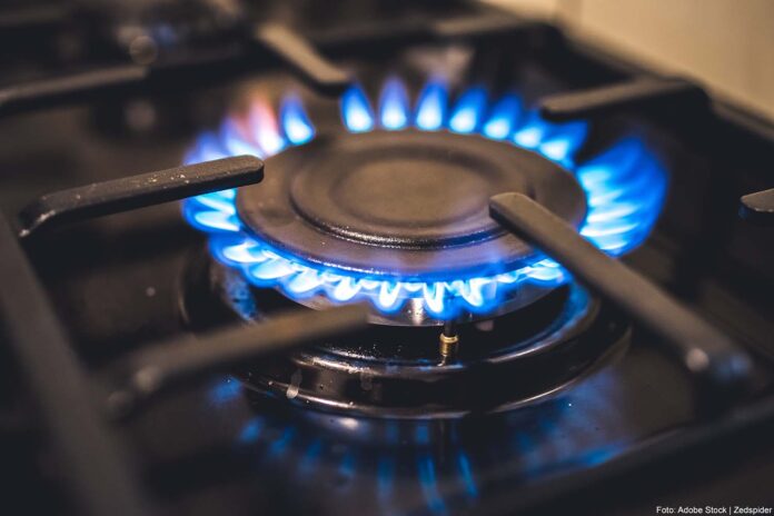 Gas