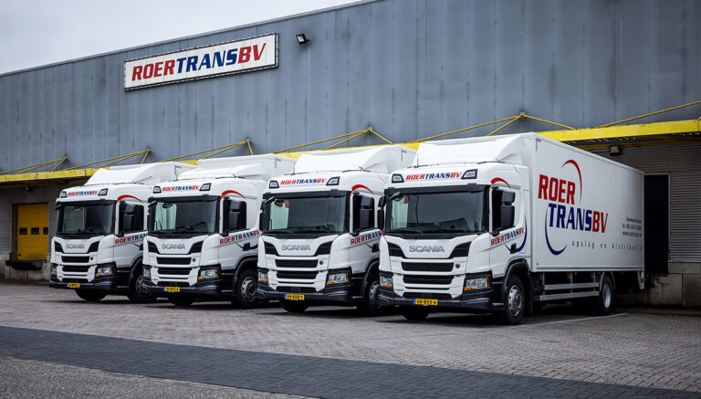 Roertrans schaft vier Scania’s P250 aan